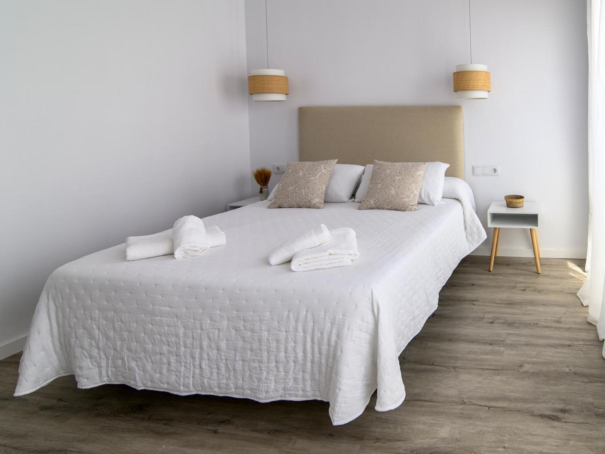Antonella Suites Fuentes de Andalucía エクステリア 写真