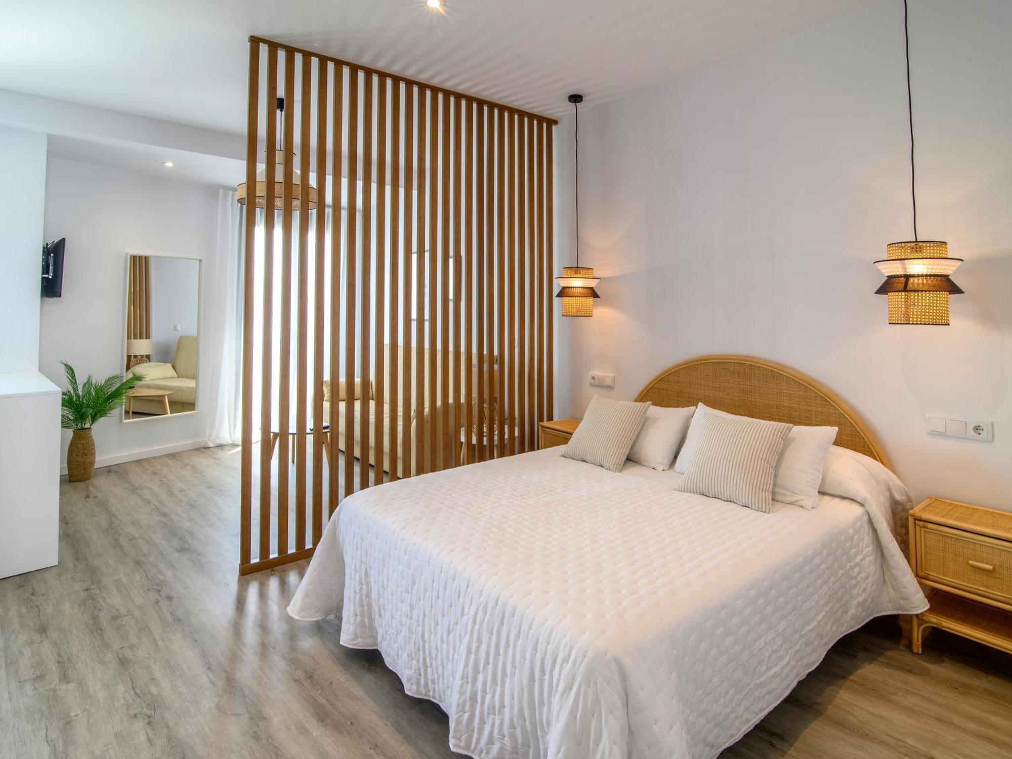 Antonella Suites Fuentes de Andalucía エクステリア 写真